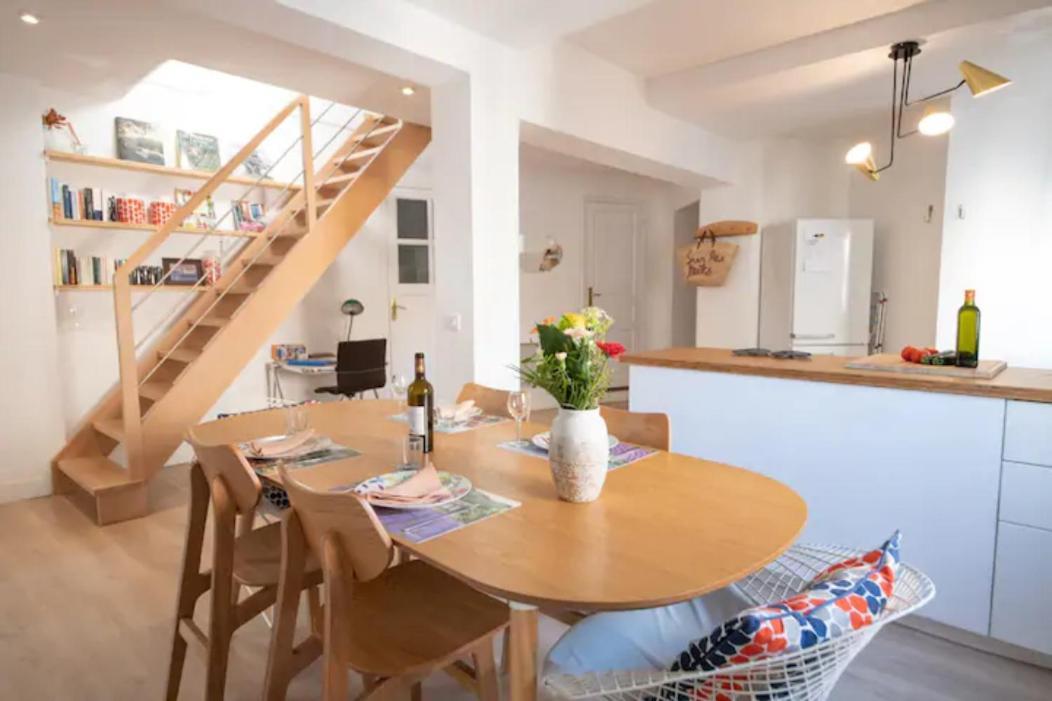 Magnifique Appartement De Charme Avec Vue Sur Le Palais Des Papes A Avignon Wifi Gratuit 외부 사진