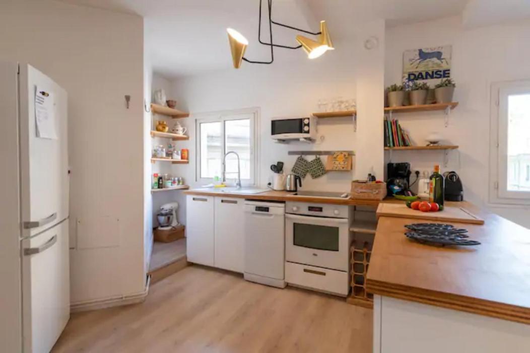 Magnifique Appartement De Charme Avec Vue Sur Le Palais Des Papes A Avignon Wifi Gratuit 외부 사진